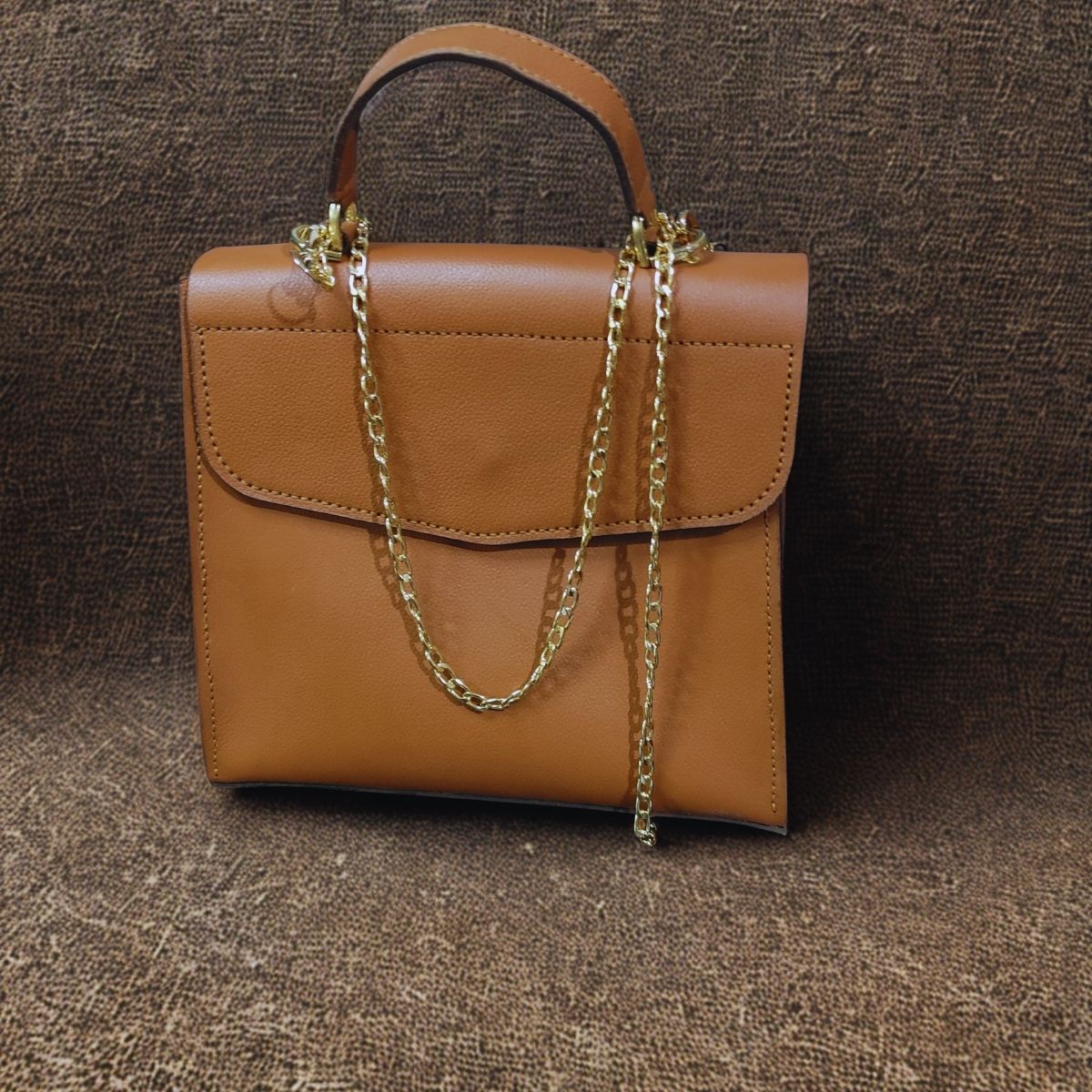 Elegant Ladies Handbag – Style, Comfort & Everyday Practicality